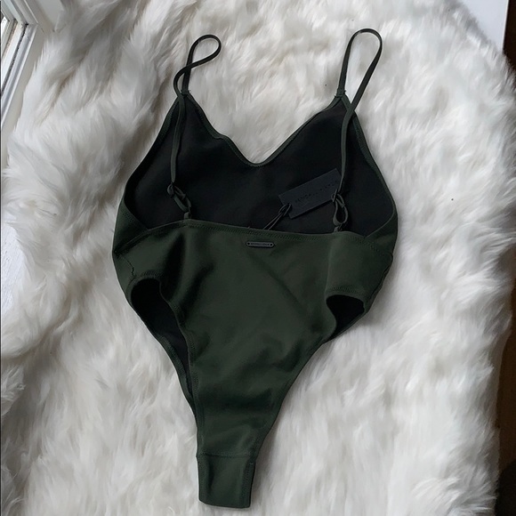 NWT Kendall & Kylie high thigh full piece - Picture 2 of 7